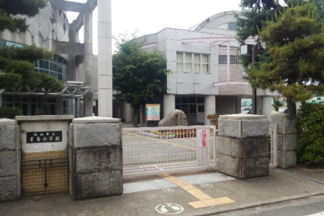 近隣画像:松山市小坂3丁目