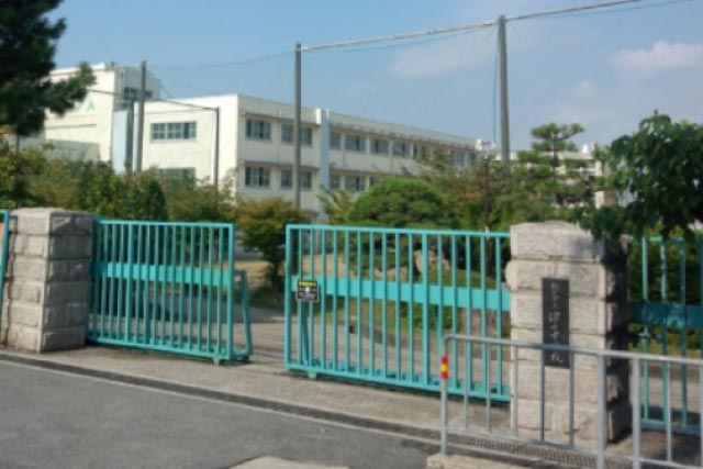 近隣画像:スマートタウン南斎院|松山市南斎院