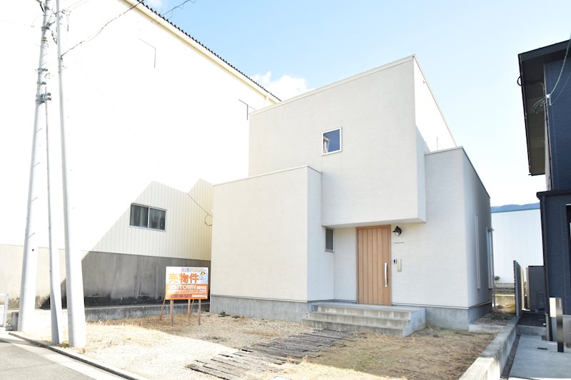 画像:妻鳥町 中古住宅