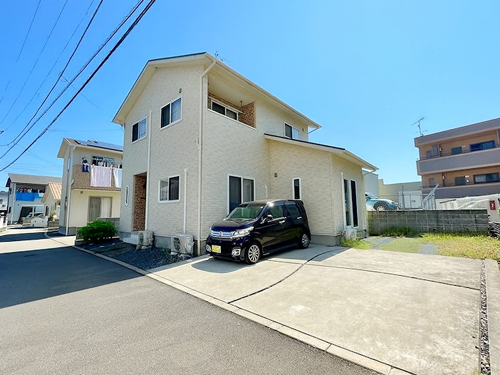 画像:🏠 築7年・太陽光発電＋蓄電池付き！阿方 中古住宅 販売会開催！